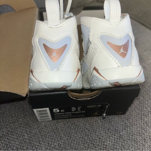 EUC✨ Jordan True Flight GP 'Red Bronze' 5c - Picture 4 of 9